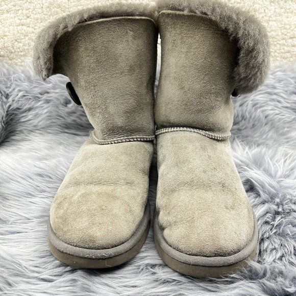UGG Australia Women's Bailey Button Shearling Suede Boots Size 6 - Picture 2 of 11